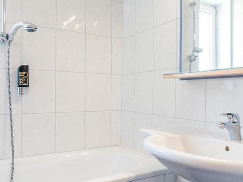 F8E80B193A8D87209AF074CF6BA8EB09