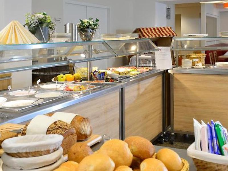 78DB7200EF13DF47742DA3684F5D5E1B