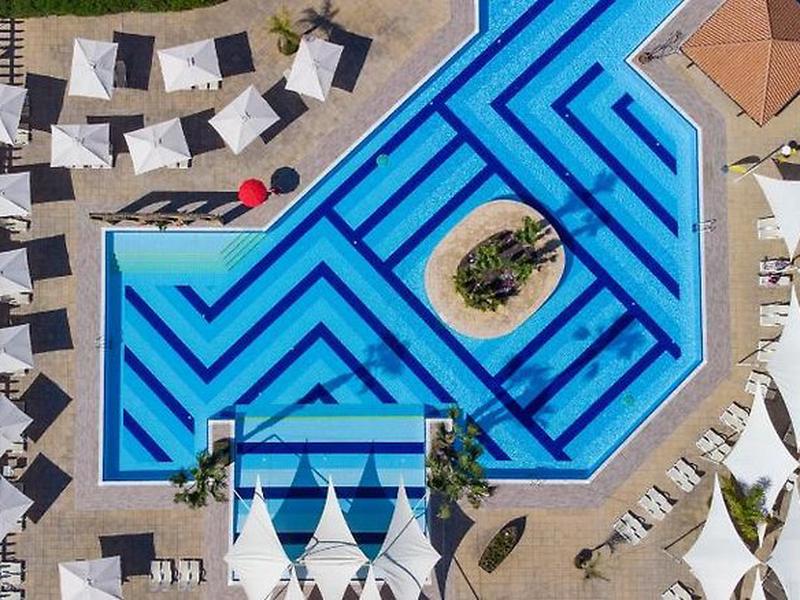 79C8DEF51476B77497E0A27BEC5F5BF1