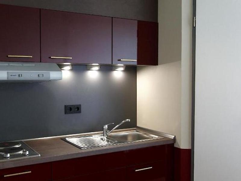 96818351DFBD70424755D57F8F15728E