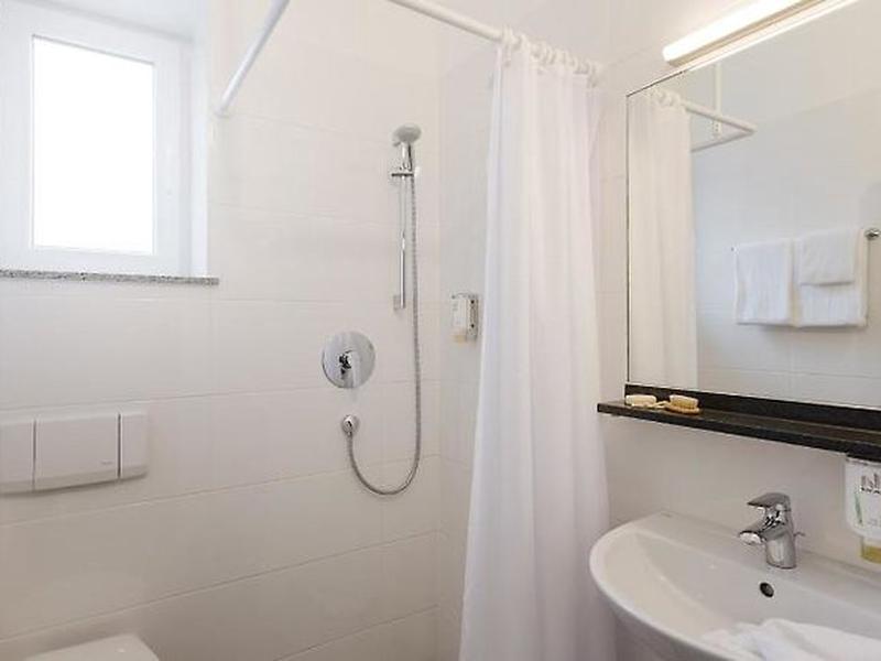 40842D3E8AE636E50F8FE8A1BACAC76F