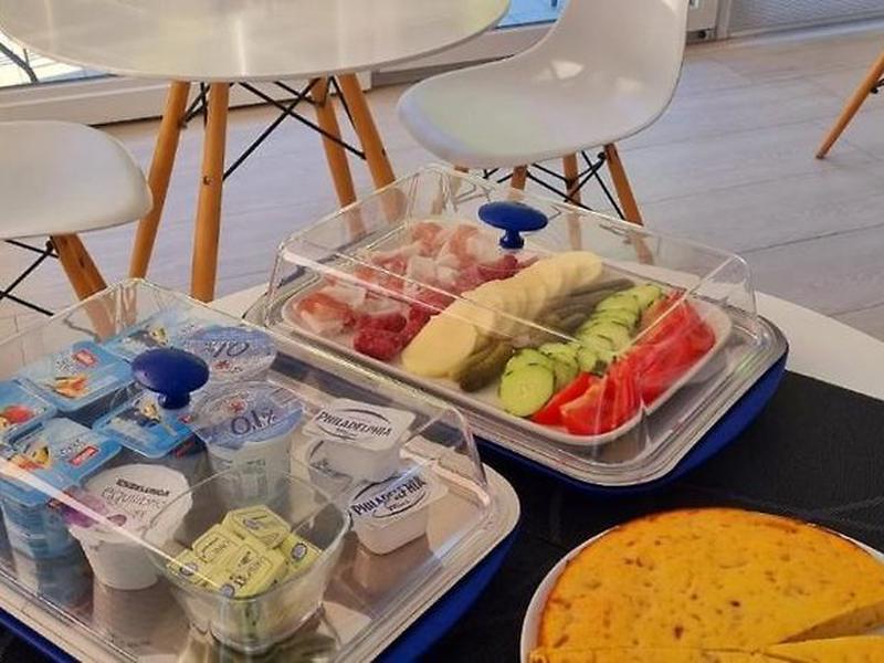 81E1D391BA3B773C261F1597F016ACAE