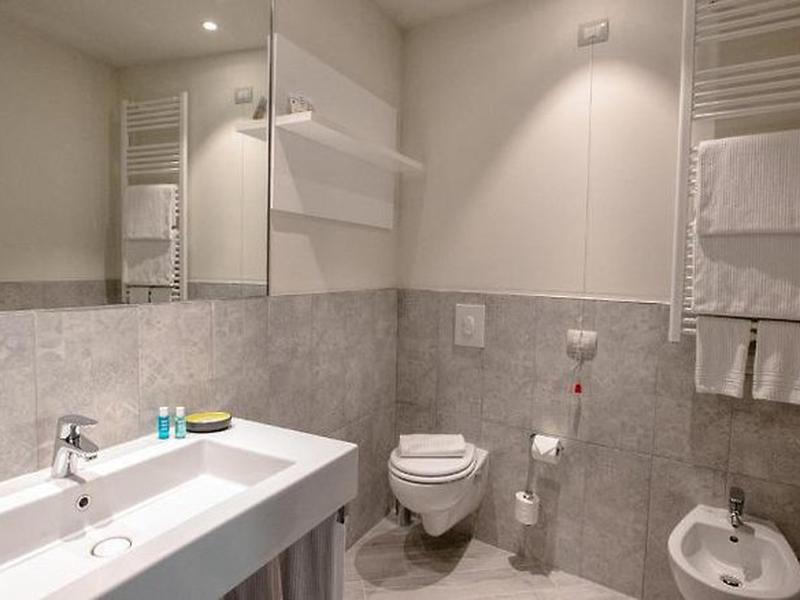 FFB9F74A2E193D380B386CDF4A81FD8B