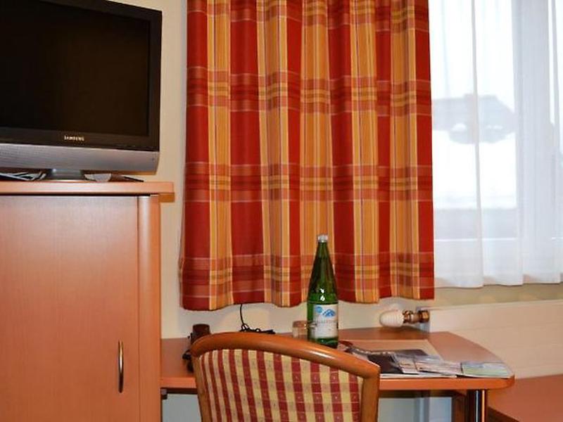 9783E7E9A717B5D03A996254F50CD58D