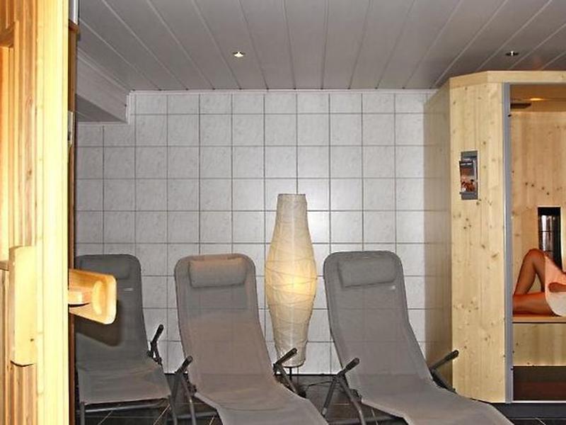 6AE964F3D86B95516F449F8B48053B26