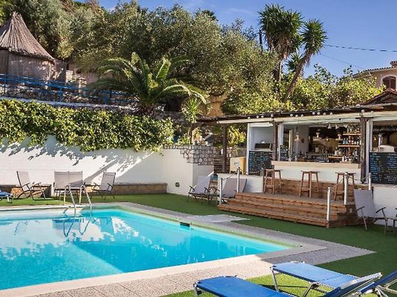 ED54C4E3D99012464A0F11F8FEFE92BF