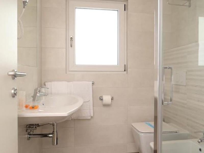 E5910DF2300D2DBAC907C2A063D41651