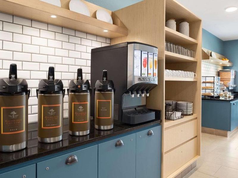 EA7835B5E2F534925F7CBB3E5580CBC8