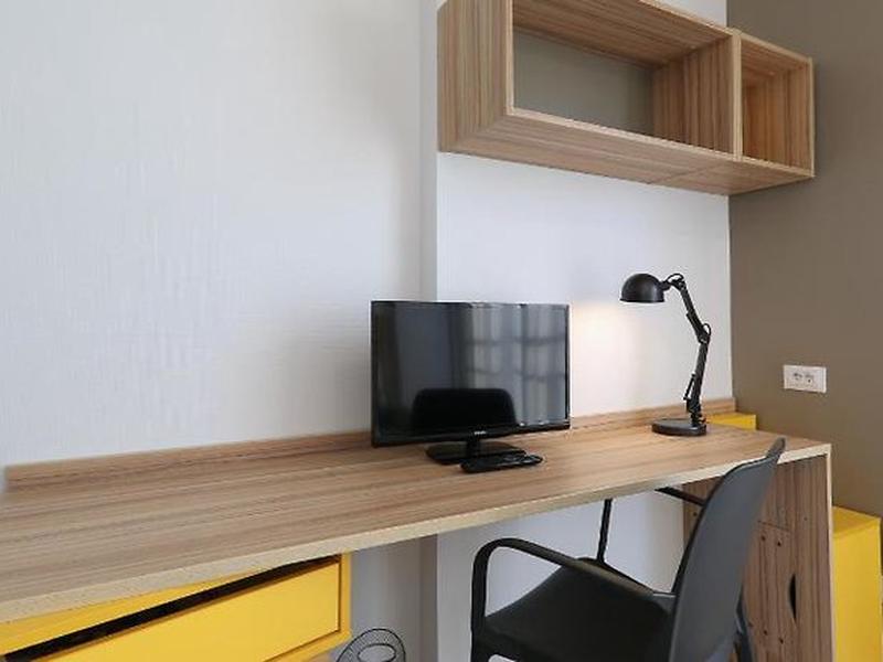 52069B5D6CE43F518A403EBE6DF74429