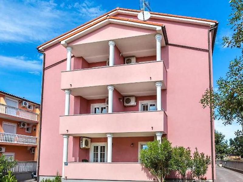 E89C422D5B81E6EC7F122B736439C418