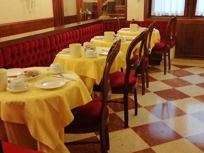 46F01815D6123CBE3A1361F0BCDB0DEE