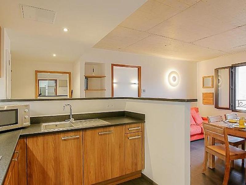 26E514ED892475165D34ED5852DB8A25