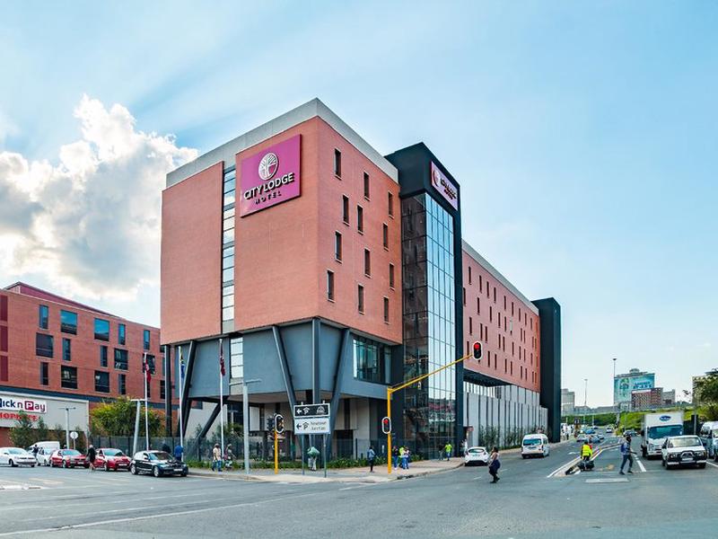 424251E1A5CDAFBF0FCC05721595DB2B