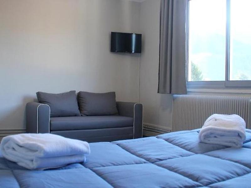 9064469DB243DE693F7C4FCBE6597A68