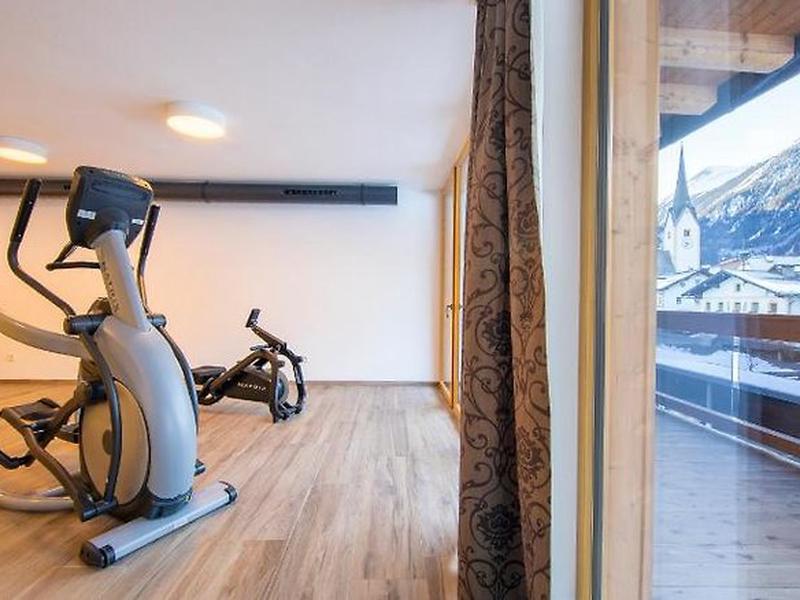 2FA11E219D2DF2AE8AFBA889015C8021