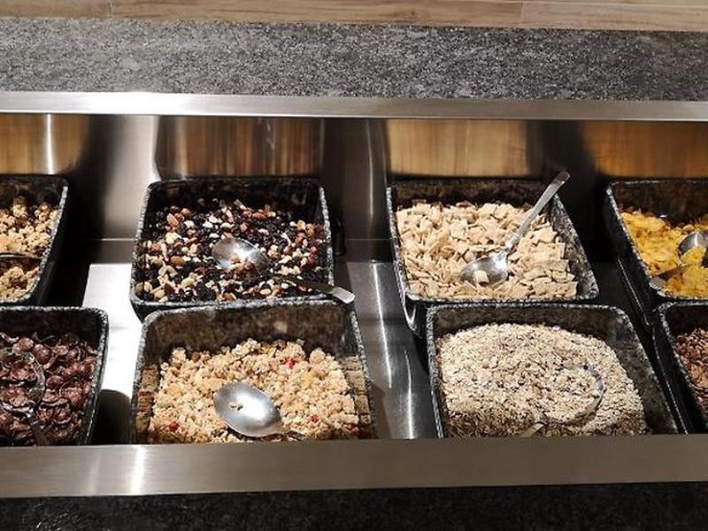 49E3823EE9CC98C83F79431F402CE68A