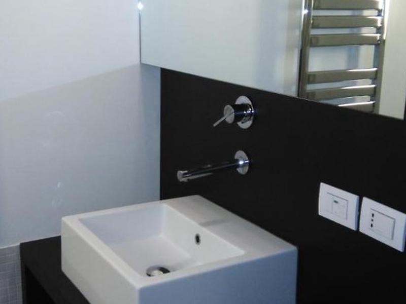 78FD2408BA9376E8295061E62E3D9E51