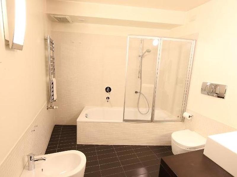 EE62B31C64C45B0077D788616D974C76