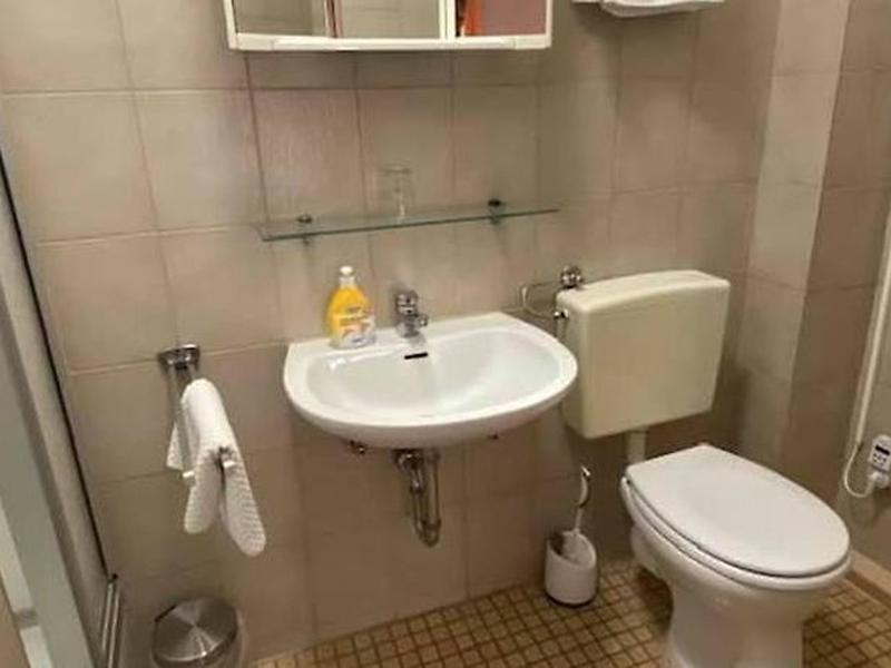 E51F5CEBDC8501218BF921A72A122137