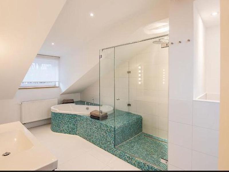 B58CB848FB5C90737ED3426712E64D70