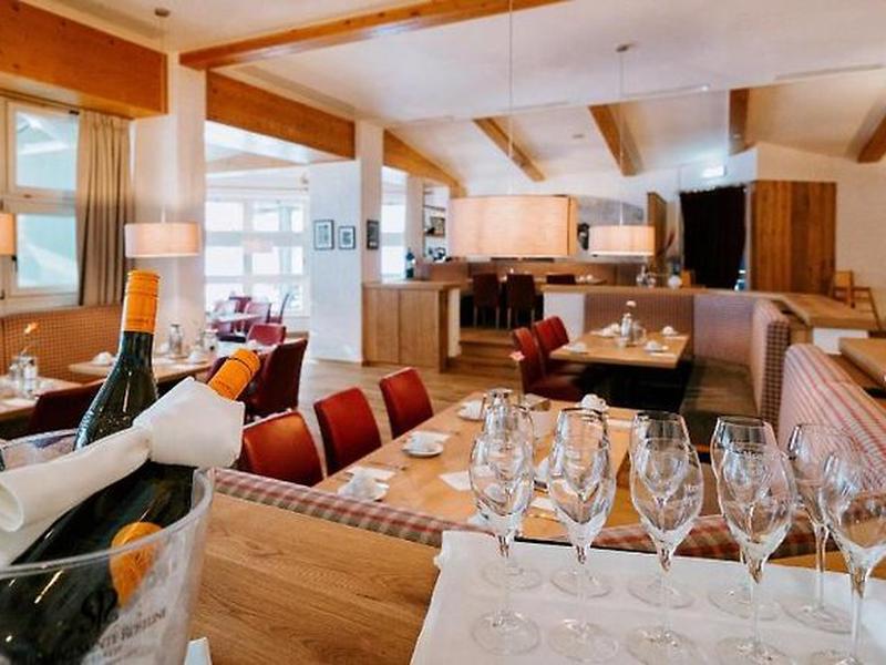 B77921B1DE1E9E8F56A144FA5229420C