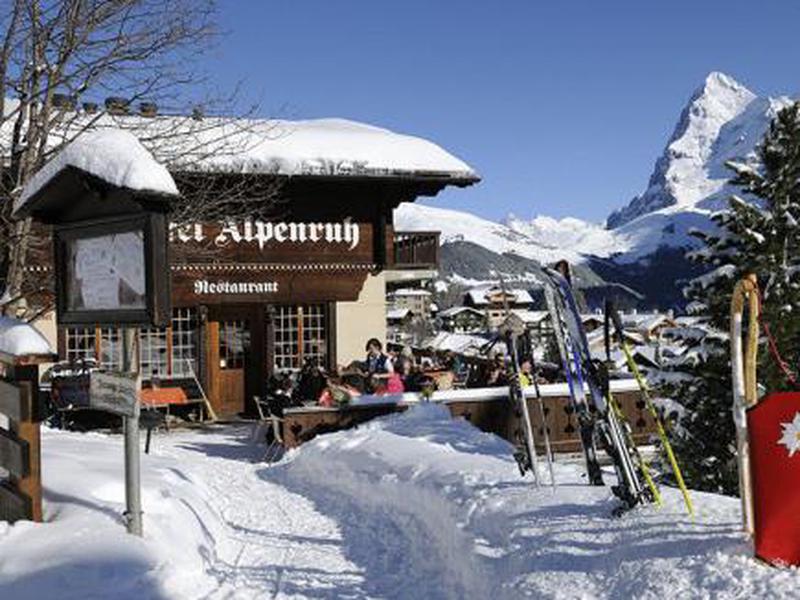 9998C20A6B361AC6FF3A233A69A8020F