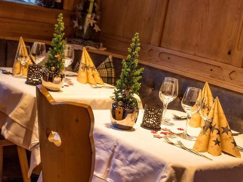 F8F2A61ABE5F0EAD4CEA8EB13DDE01DA