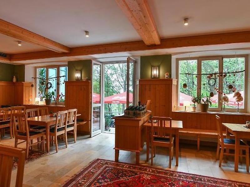 3D7EB99926F5E7615BEAF94D93D2BE87