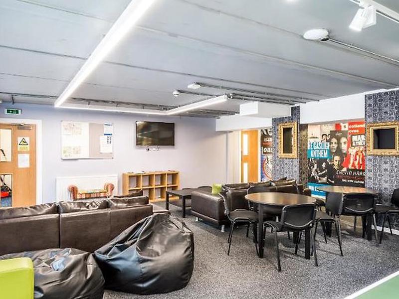 E6E1B278554F4BB07948DCA6627A0B76