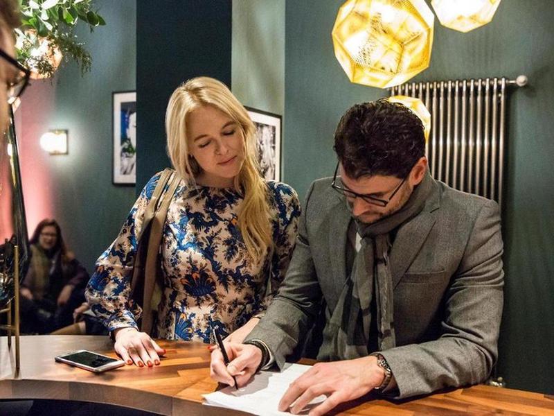 CD37FBC3936330AB4050E9B69983372C