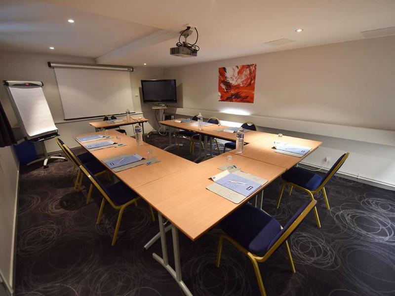 43997B0F35211CF64FAEBA39E00B5424