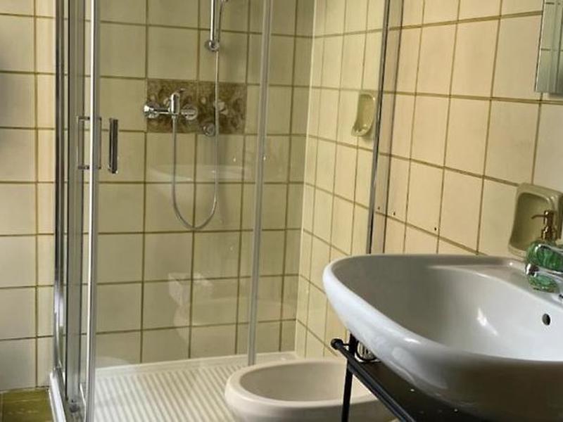 ACA3E4D15C005C8C63961806580FE229