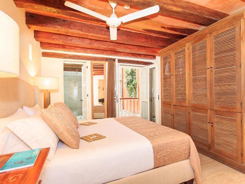 F511F2C198F266180F0BBC1E03904094