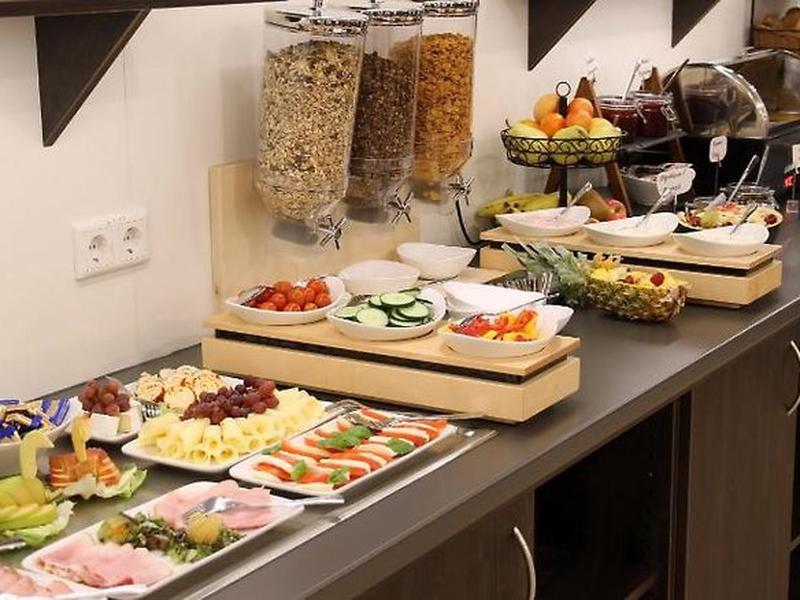 05D885799BEDF04A802403B862CC9CB2