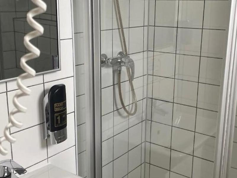 5828285B86984B7D24DE113A6CFDB651