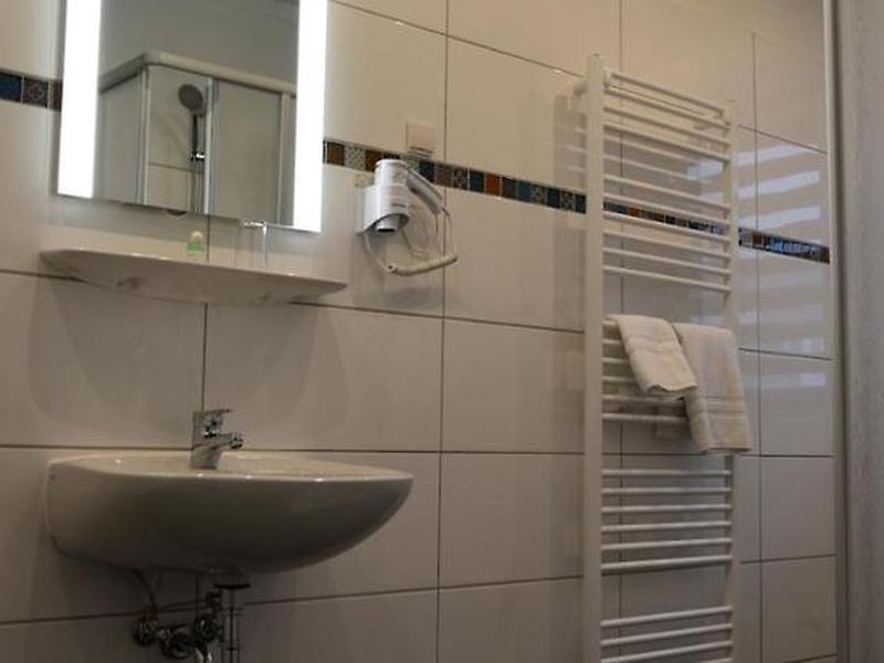 17A530FB8C664DBD12B64BF7E48029EE