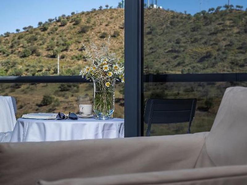 423AA9223AEAC8CFACEEC3C4163761B2