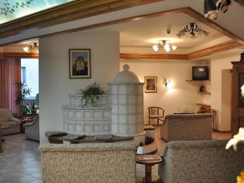 95B2F5EE20B46FDCDBB95F59EB9CC720