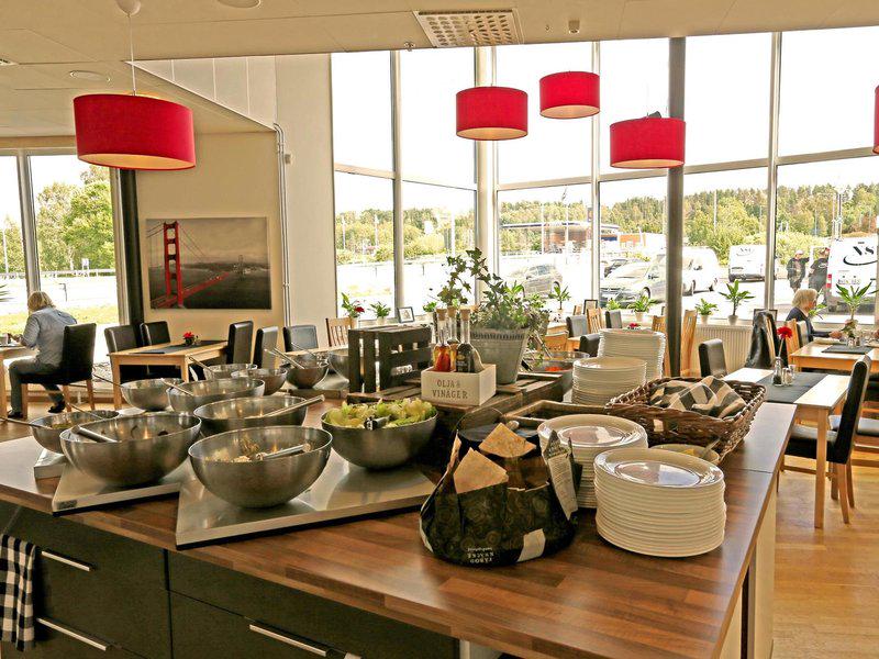 3A7FE6981E894365E2BD3F90373B348A