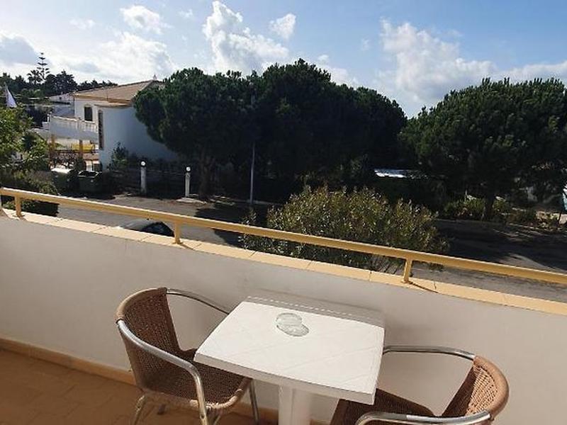 F26185CB9917E737A448B2E70EDC3DE3