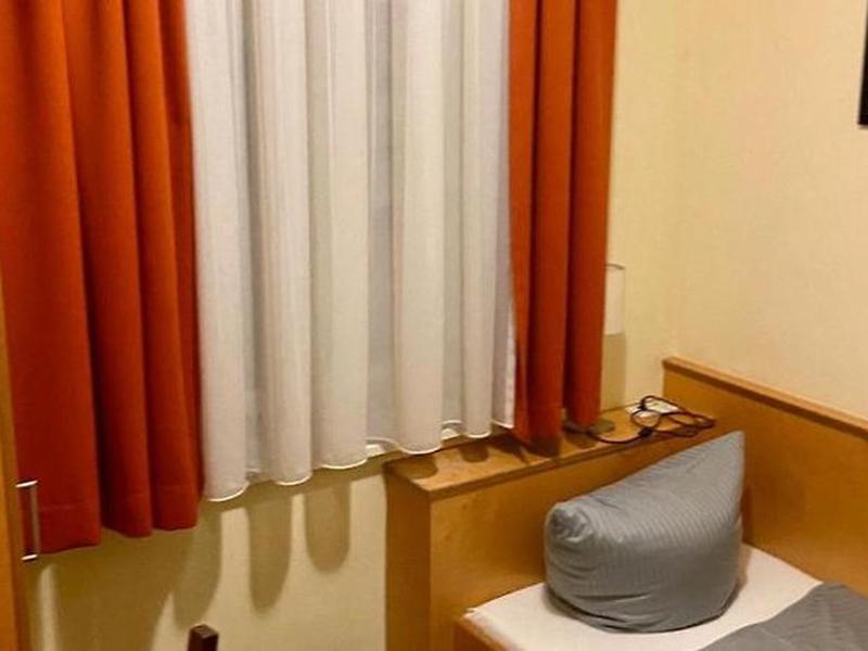 EE0B758FA991DC42C7D3D2BD9DCBCA4E