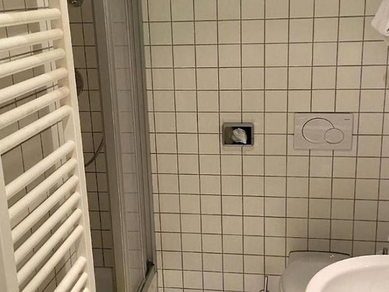 F17662926DD6402916FAC202816B9BFC