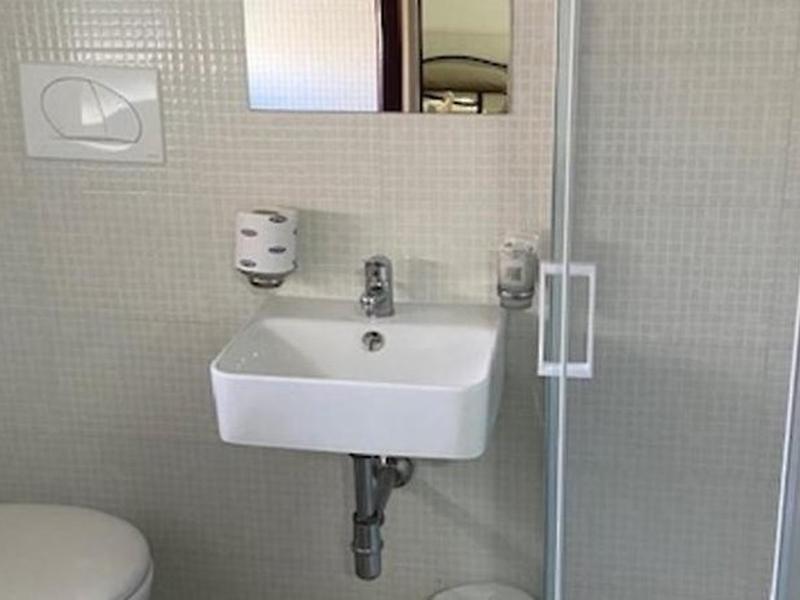 A445CA0FECE2283AC598841910F17BCB