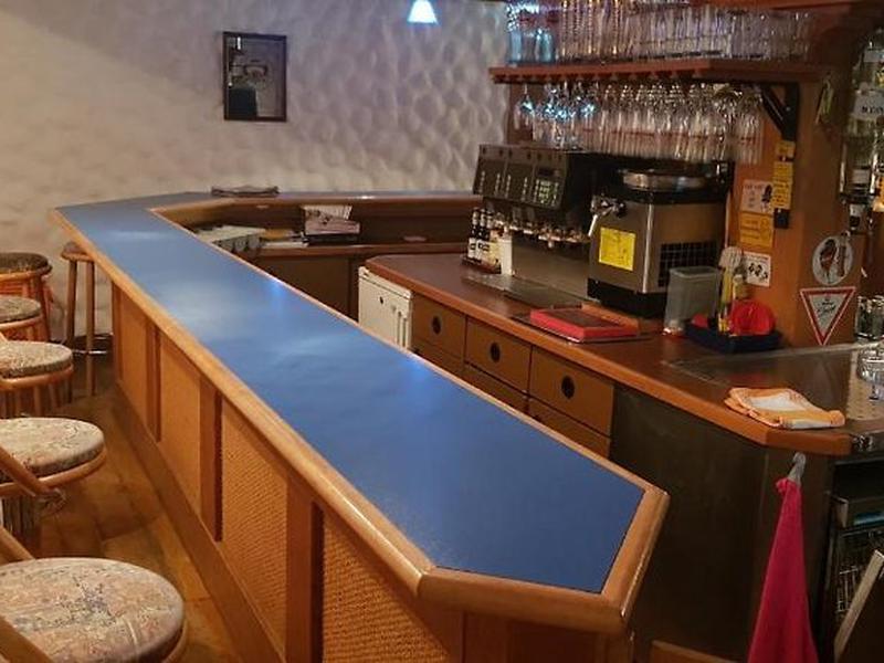 CCA2634F9D5CA172565AE53861995EA6