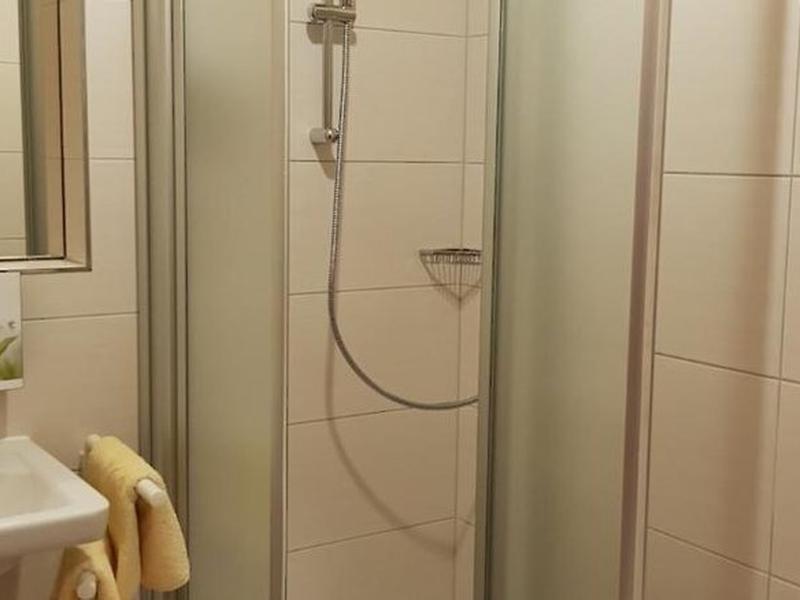 72E99F8C7F069403BE397DBC7501689C