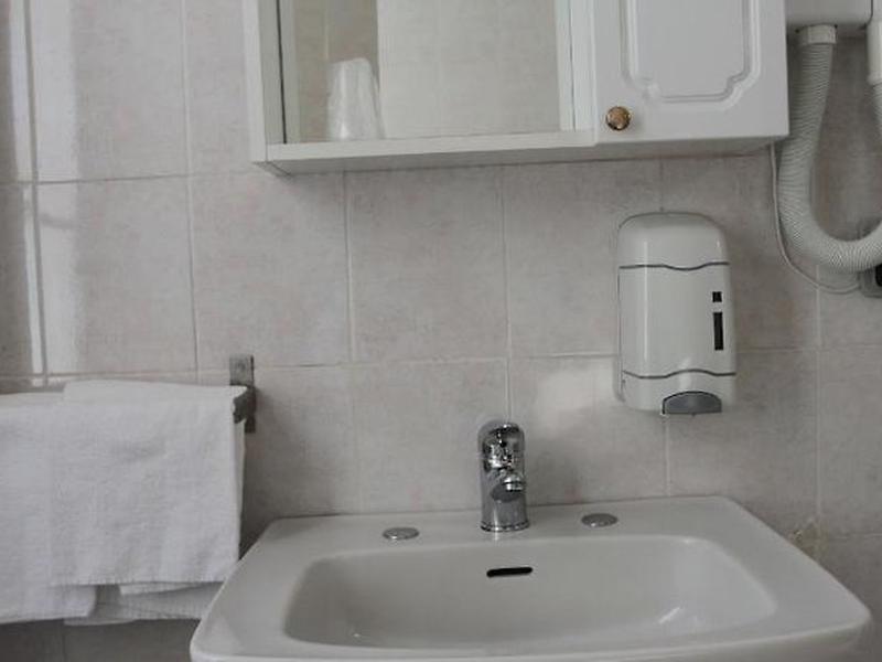 1F9CEEA8E8960D2C682C47B109AD3CAE