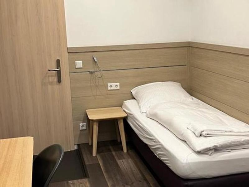 07132650521E0260BD414A0C1834E1AD