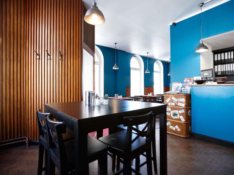 D9371543D2F1766D139C7B895AF40E77