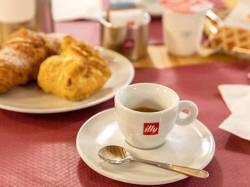 02FCF7046F7BD24621554ECE31AAD6FC