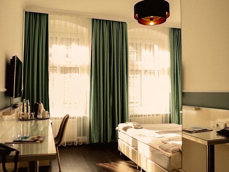 71A406A5F2D7CE8FDCF17262FADCB97C